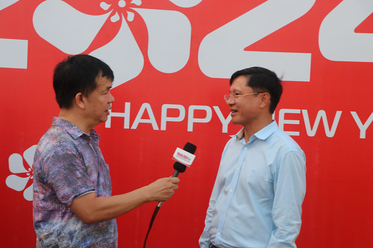 Tổng Giám đốc Metfone Cao Mạnh Đức chia sẻ về những đóng góp của đơn vị cho kinh tế-xã hội và vun đắp tình hữu nghị giữa nhân dân Việt Nam và Campuchia. (Ảnh: Sơn Xinh)