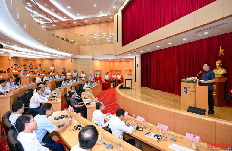 [Ảnh] Chủ tịch Quốc hội Vương Đình Huệ thăm và làm việc tại tỉnh Hà Tĩnh ảnh 5