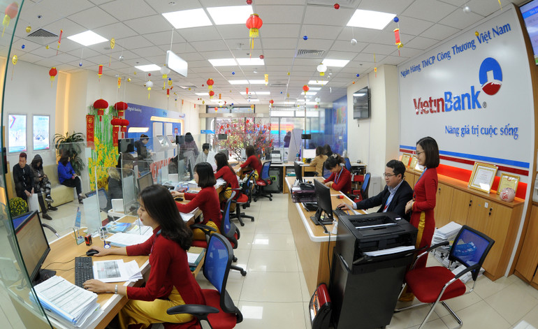 Ngân hàng đang ế tiền trong khi doanh nghiệp thiếu vốn Ngân hàng đang ế tiền trong khi doanh nghiệp thiếu vốn