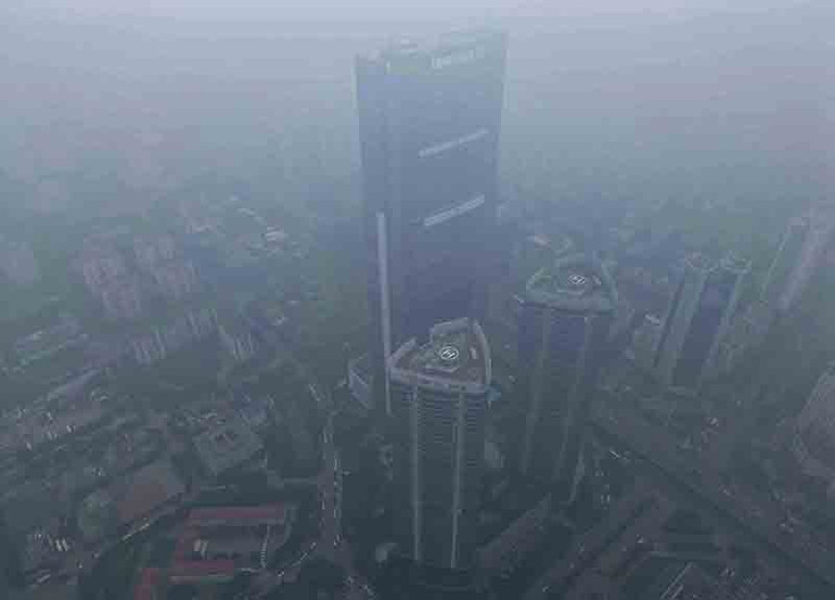 Hà Nội chìm trong bụi mịn. Ảnh | INTERNET