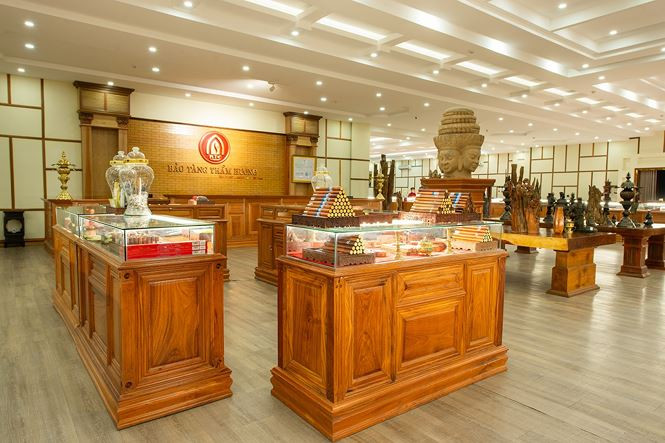 Bảo tàng Trầm hương Khánh Hòa - một địa chỉ văn hóa thu hút đông đảo du khách quốc tế đến tham quan - một cách làm hay về phát triển công nghiệp văn hóa ở Việt Nam Bảo tàng Trầm hương Khánh Hòa - một địa chỉ văn hóa thu hút đông đảo du khách quốc tế đến tham quan - một cách làm hay về phát triển công nghiệp văn hóa ở Việt Nam