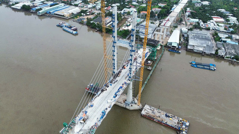 Cầu Rạch Miễu 2 nhìn từ trên cao.