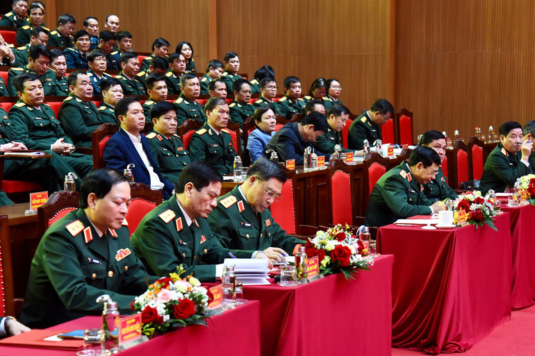 Các đại biểu tham dự hội nghị.