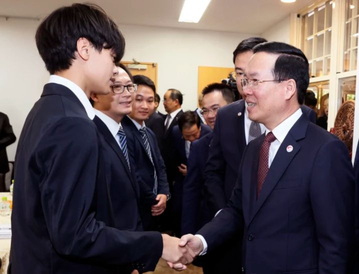 Chủ tịch nước Võ Văn Thưởng gặp mặt thân mật đại diện các thế hệ người Việt Nam tại Nhật Bản. (Ảnh: TTXVN) Chủ tịch nước Võ Văn Thưởng gặp mặt thân mật đại diện các thế hệ người Việt Nam tại Nhật Bản. (Ảnh: TTXVN)