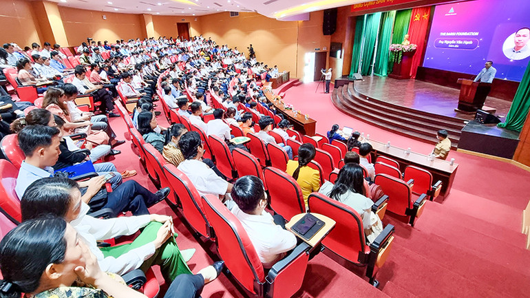 Quang cảnh buổi tập huấn.