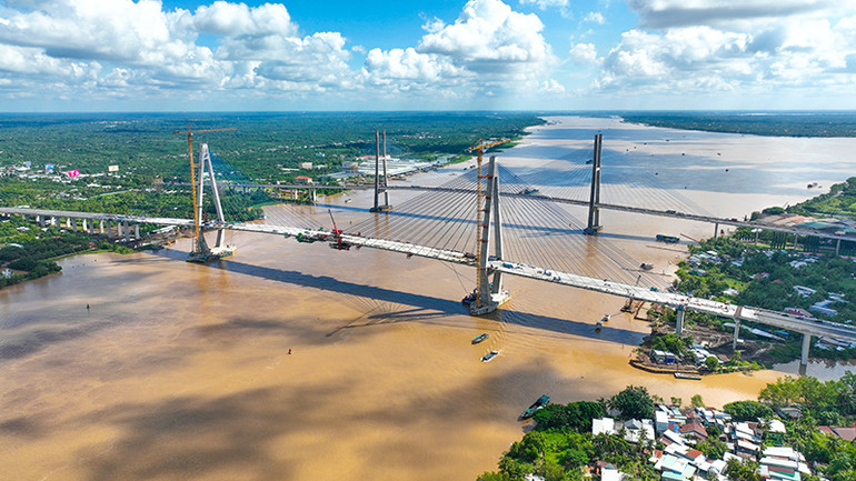 Cầu Mỹ Thuận 1 và cầu Mỹ Thuận 2 nhìn từ trên cao.