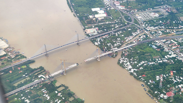 Cầu Mỹ Thuận 2 nhìn từ trên không.
