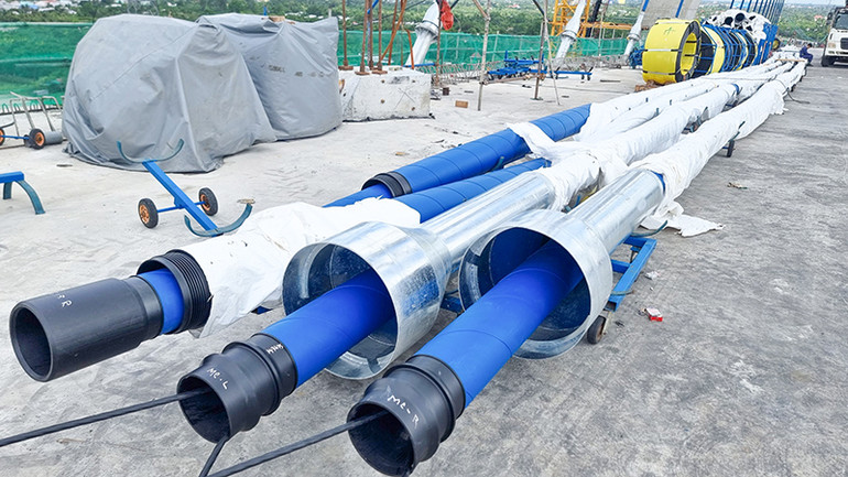 Sợi dây văng dài nhất của cầu Mỹ Thuận 2 có chiều dài 180m với 73 sợi cáp và có lực căng 600 tấn/bó.