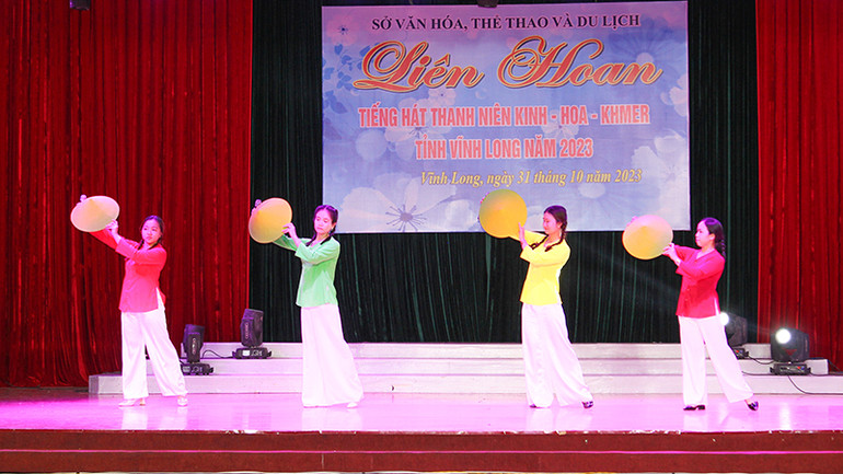 Vĩnh Long liên hoan tiếng hát thanh niên Kinh - Hoa - Khmer ảnh 1