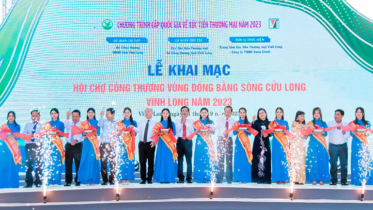 Lễ khai mạc Hội chợ Công thương vùng đồng bằng sông Cửu Long – Vĩnh Long năm 2023.