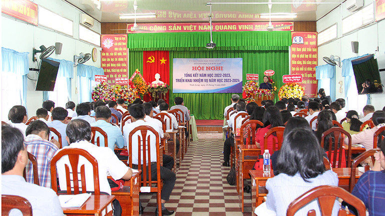 Quang cảnh hội nghị.