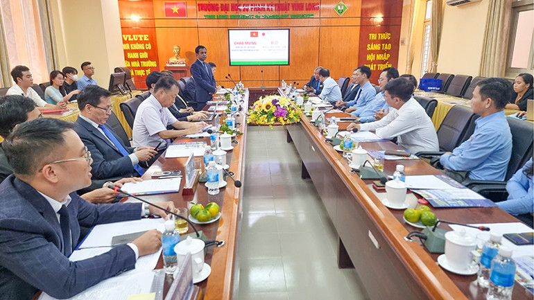 Trường đại học Sư phạm Kỹ thuật Vĩnh Long đón tiếp và làm việc với đoàn công tác tỉnh NIIGATA và Trường Đại học SANJO (Nhật Bản).