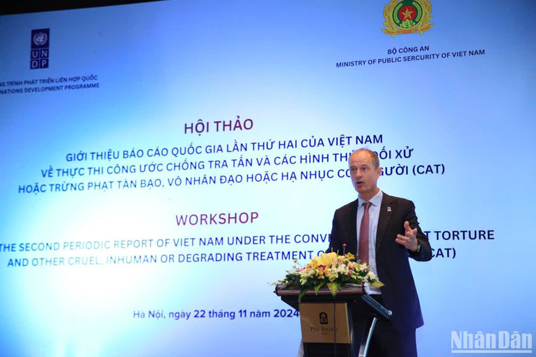 Ông Patrick Haverman, Phó Trưởng đại diện UNDP tại Việt Nam đánh giá cao những nỗ lực của Việt Nam trong việc thực thi Công ước CAT. (Ảnh: Ban tổ chức)