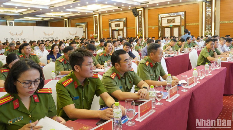 Quảng cảnh Hội nghị tập huấn nhân quyền toàn quốc. (Ảnh: Ban Tổ chức) Quảng cảnh Hội nghị tập huấn nhân quyền toàn quốc. (Ảnh: Ban Tổ chức)