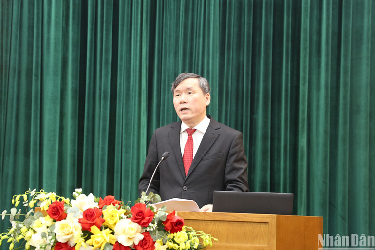 Giáo sư, Tiến sĩ Lê Văn Lợi công bố mục đích, kế hoạch và thể lệ cuộc thi. (Ảnh: HẢI ĐĂNG) Giáo sư, Tiến sĩ Lê Văn Lợi công bố mục đích, kế hoạch và thể lệ cuộc thi. (Ảnh: HẢI ĐĂNG)