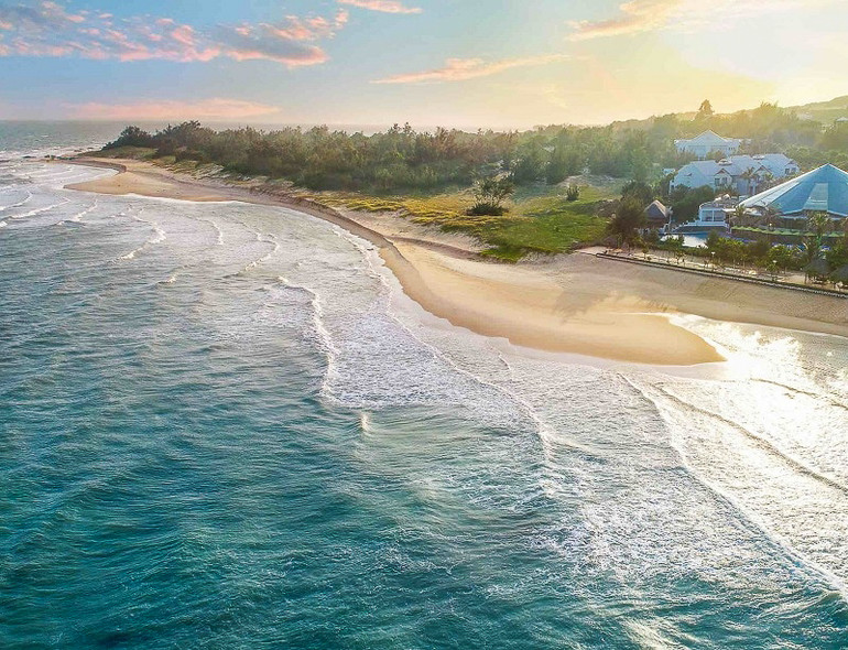 Một góc biển Hồ Tràm.