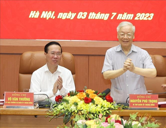 Tổng Bí thư Nguyễn Phú Trọng và Chủ tịch nước Võ Văn Thưởng dự hội nghị. Tổng Bí thư Nguyễn Phú Trọng và Chủ tịch nước Võ Văn Thưởng dự hội nghị.