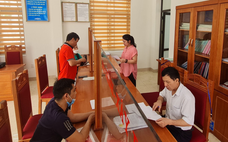 Phường Hội Hợp thực hiện quy tắc ứng xử với nhân dân.