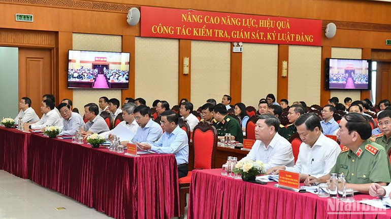 Các đại biểu dự hội nghị. (Ảnh: ĐĂNG KHOA)