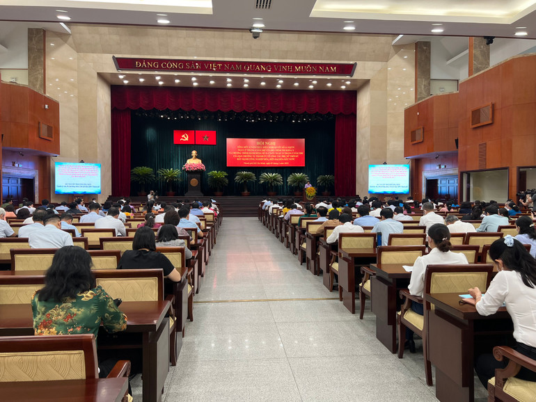 Quang cảnh hội nghị.