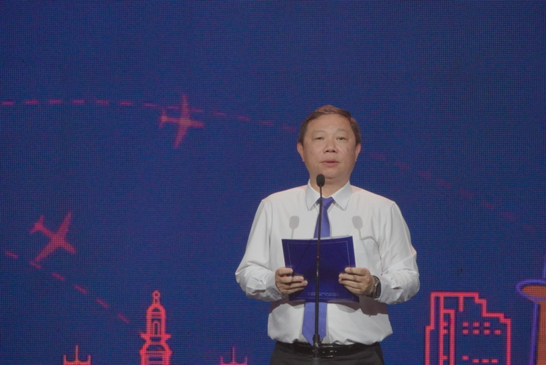 Phó Chủ tịch Ủy ban nhân dân Thành phố Hồ Chí Minh Dương Anh Đức phát biểu khai mạc.