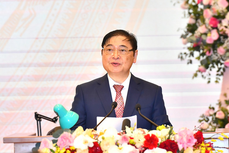 Chủ tịch Liên hiệp các Hội Khoa học và Kỹ thuật Việt Nam Phan Xuân Dũng đọc diễn văn kỷ niệm.