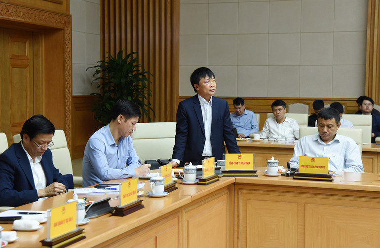 Đại diện lãnh đạo Tổng công ty Vinaconex phát biểu.