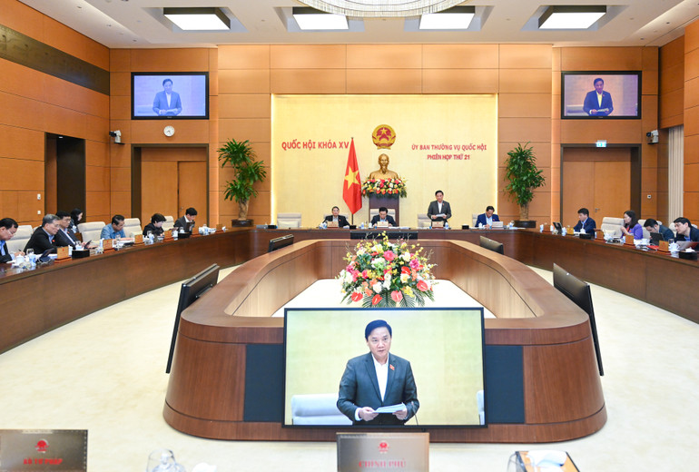 Phiên họp Ủy ban Thường vụ Quốc hội cho ý kiến về đề nghị bổ sung vào Chương trình xây dựng luật, pháp lệnh năm 2023 đối với 2 dự án luật. Phiên họp Ủy ban Thường vụ Quốc hội cho ý kiến về đề nghị bổ sung vào Chương trình xây dựng luật, pháp lệnh năm 2023 đối với 2 dự án luật.