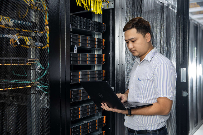 VNPT có hệ thống Data Center phủ rộng với 7 Data Center đạt tiêu chuẩn quốc tế.