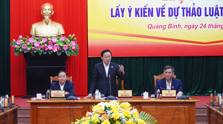 Phó Thủ tướng Trần Hồng Hà phát biểu tại Hội nghị.