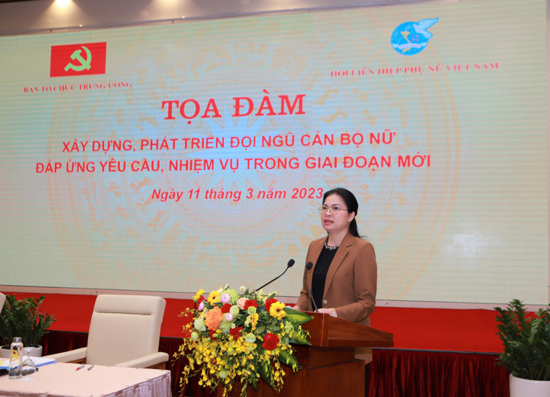 Chủ tịch Hội Liên hiệp Phụ nữ Việt Nam Hà Thị Nga phát biểu khai mạc.