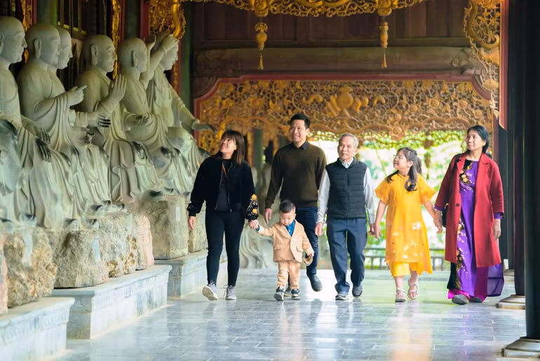 Du khách thăm Chùa Bái Đính (xã Gia Sinh, huyện Gia Viễn, Ninh Bình). (Ảnh: Xuân Trường)