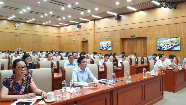 Các đại biểu dự hội nghị.