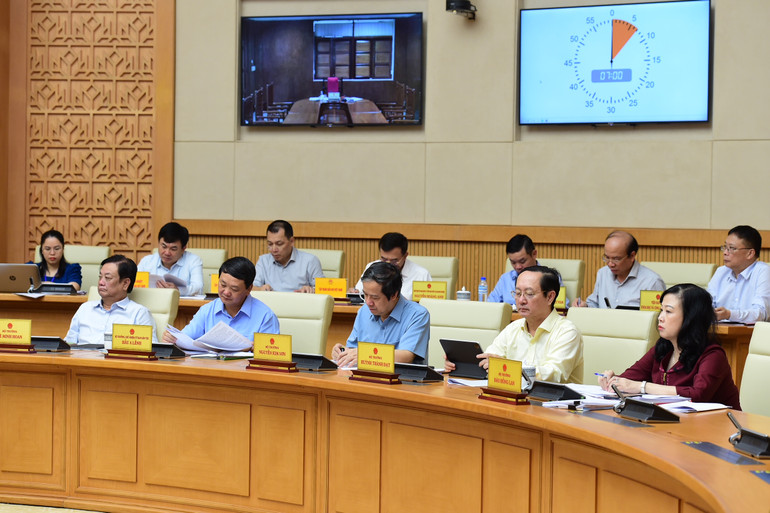 Các đại biểu tham dự phiên họp.