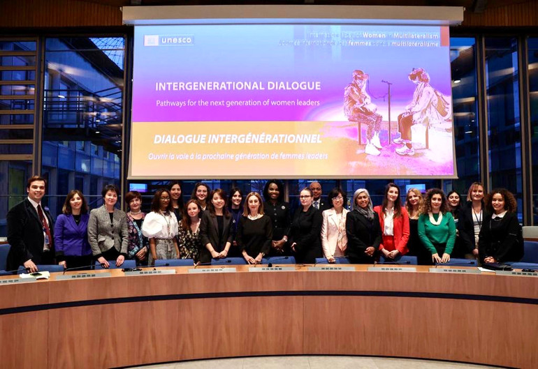 Các đại biểu tham dự Lễ kỷ niệm Ngày Quốc tế Phụ nữ trong đa phương.