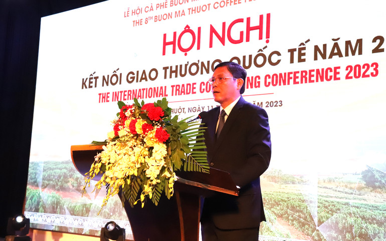 Phó Chủ tịch Thường trực Ủy ban nhân dân tỉnh Đắk Lắk Nguyễn Tuấn Hà phát biểu tại hội nghị kết nối giao thương quốc tế năm 2023.