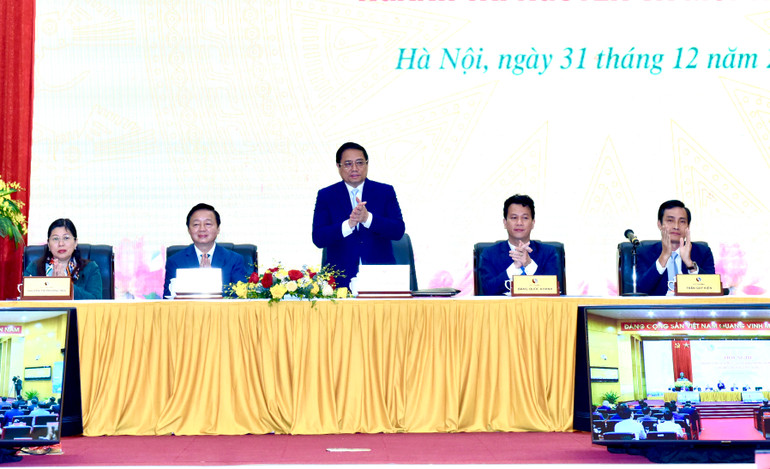 Thủ tướng Phạm Minh Chính chỉ đạo Hội nghị.