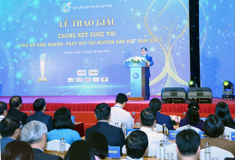 Thủ tướng nhấn mạnh, Cuộc thi Phụ nữ khởi nghiệp là diễn đàn lớn, sâu rộng, khơi dậy tiềm năng, nhiệt huyết, trí tuệ, tinh thần dám nghĩ, dám làm của phụ nữ Việt Nam trong hành trình khởi nghiệp.