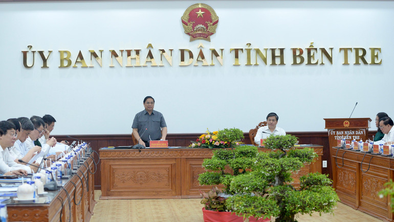 Quang cảnh buổi làm việc.