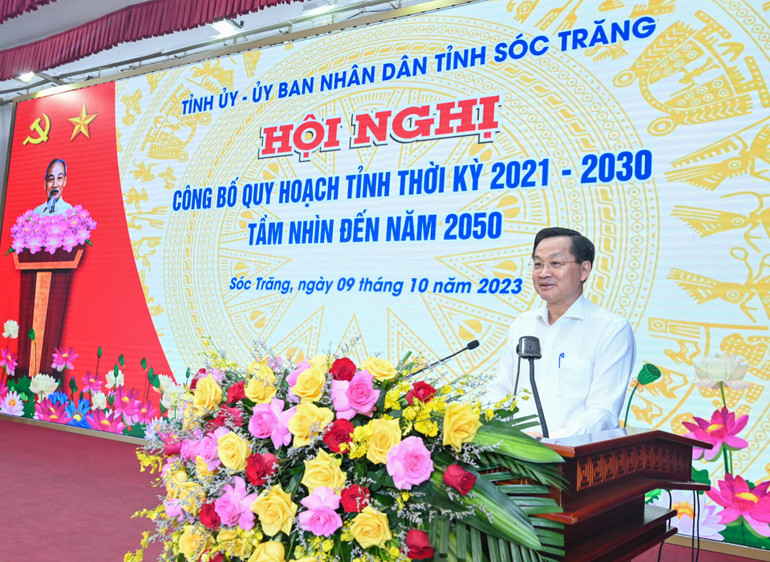 Phó Thủ tướng Chính phủ Lê Minh Khái phát biểu tại hội nghị.