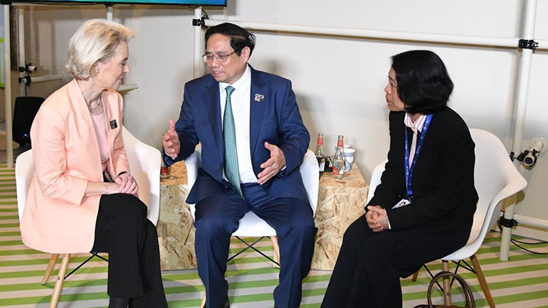 Thủ tướng Phạm Minh Chính gặp Chủ tịch Ủy ban châu Âu (EC) Ursula Von Der Leyen.