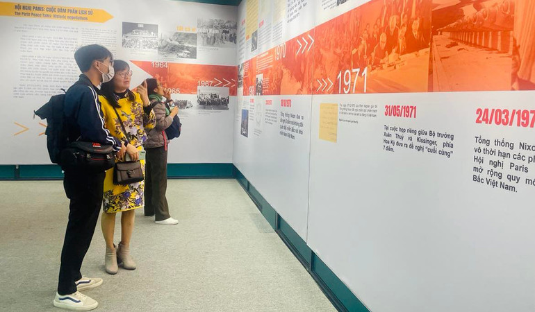 Một góc Triển lãm “Hội nghị Paris - Cuộc đàm phán lịch sử”.