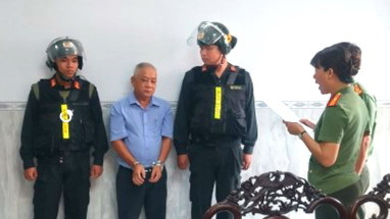 Bắt tạm giam nguyên Hiệu trưởng Đại học Đồng Nai ảnh 1 Bắt tạm giam nguyên Hiệu trưởng Đại học Đồng Nai ảnh 1