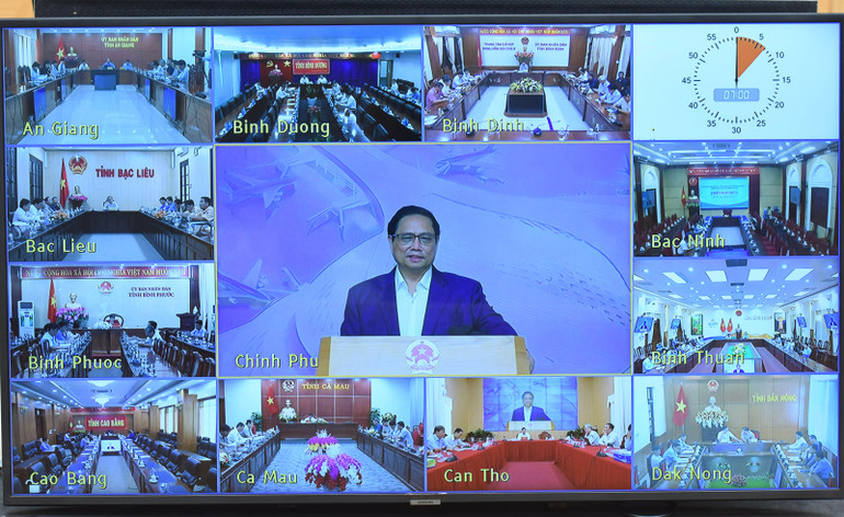 Hội nghị diễn ra dưới hình thức trực tiếp và trực tuyến.