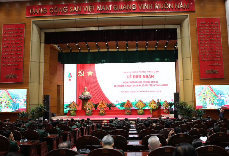 Toàn cảnh buổi lễ.