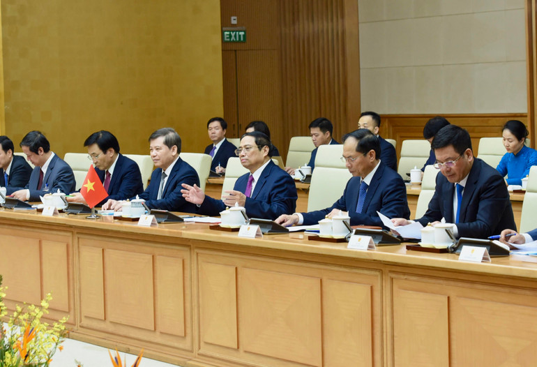 Thủ tướng Phạm Minh Chính và các thành viên của Chính phủ Việt Nam tham dự buổi hội đàm với Thủ tướng nước Cộng hòa Séc Petr Fiala.