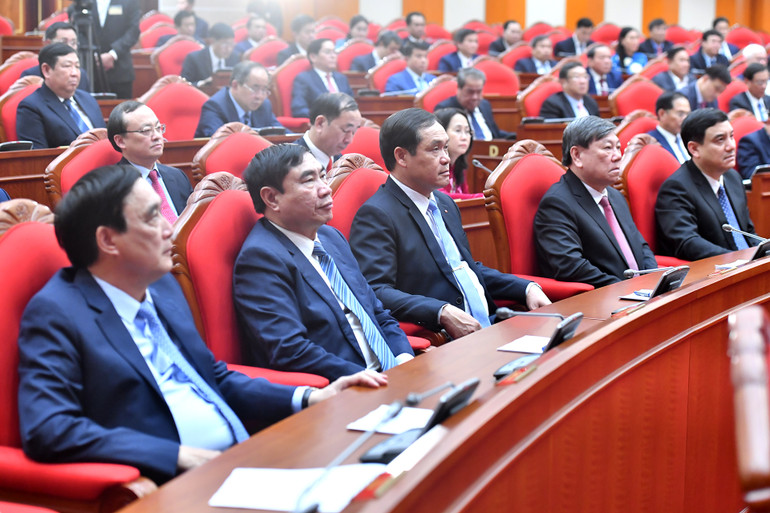 Các đại biểu tham dự phiên bế mạc hội nghị.