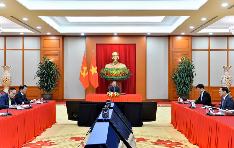 Toàn cảnh cuộc điện đàm. (Ảnh: ĐĂNG KHOA) Toàn cảnh cuộc điện đàm. (Ảnh: ĐĂNG KHOA)