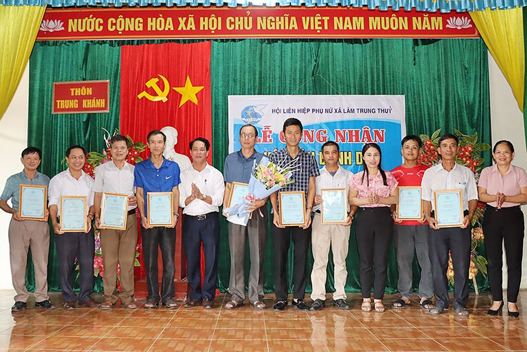 Tính đến thời điểm hiện nay, trên địa bàn tỉnh Hà Tĩnh đã có 232 hội viên danh dự của Hội Liên hiệp Phụ nữ là nam giới.