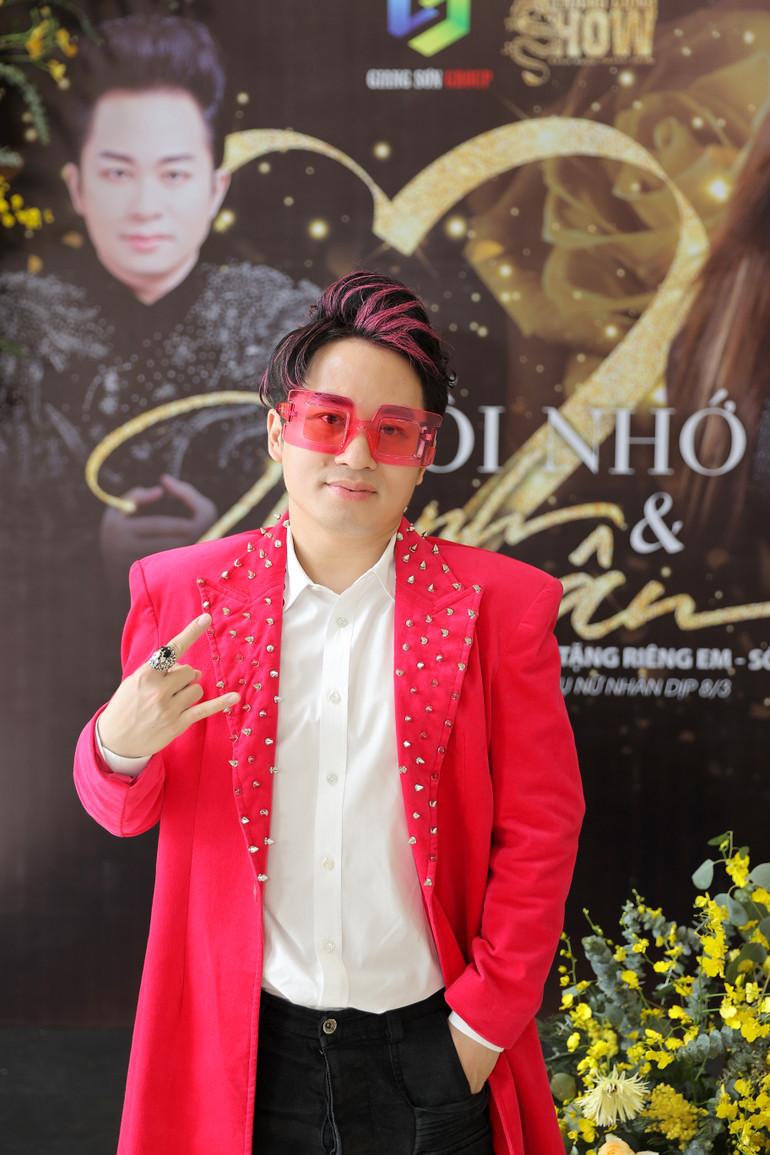 Ca sĩ Tùng Dương. (Ảnh: Hòa Nguyễn)